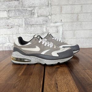 Nike Air Max Men's Shoes - Grey and White